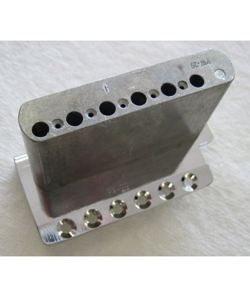 Fender Strat Bridge, Mexico Vintage Narrow Tremolo Bridge 0071014049