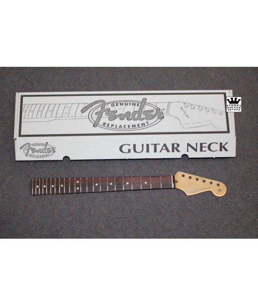 Fender® USA Strat® Replacement Neck 22 Medium Jumbo Frets, Rosewood Fingerboard, 9.5" Radius 0993000921