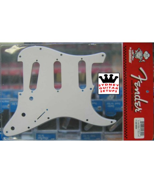 Fender Pickguard, Stratocaster S/S/S, 11-Hole Mount, W/B/W, 3-Ply 0991360000